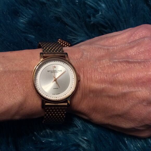 CLASSIC STUHRLING ROSE GOLD MESH WATCH main image 9